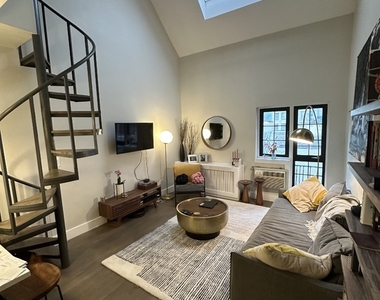 51 Irving Place - Photo Thumbnail 1