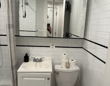 51 Irving Place - Photo Thumbnail 10