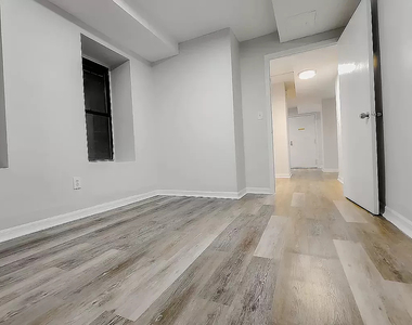 539 West 49th Street - Photo Thumbnail 7