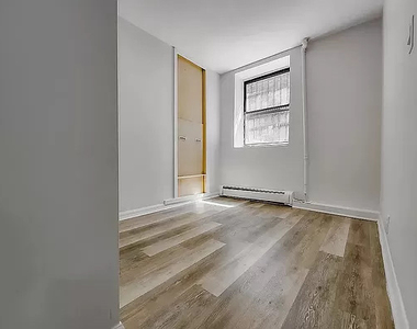 539 West 49th Street - Photo Thumbnail 3