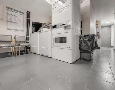 539 West 49th Street - Photo Thumbnail 9