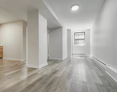 539 West 49th Street - Photo Thumbnail 2