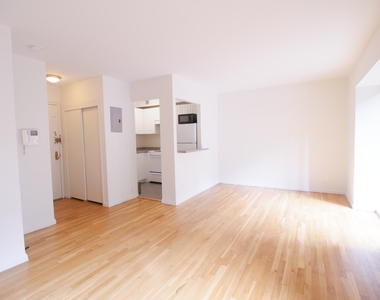 245 East 84th Street - Photo Thumbnail 4