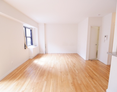 245 East 84th Street - Photo Thumbnail 7