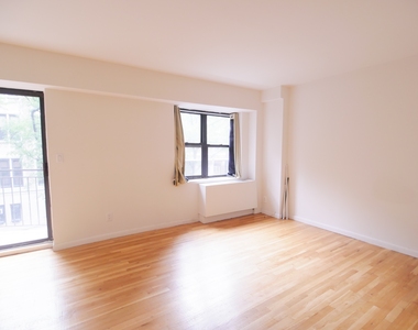 245 East 84th Street - Photo Thumbnail 2