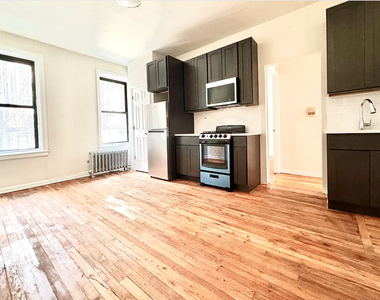 405 West 45th Street - Photo Thumbnail 0
