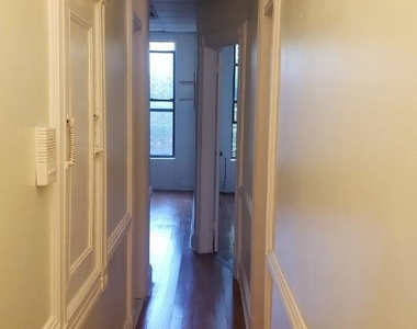 410 7th Street - Photo Thumbnail 2