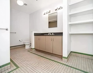 448 West 37th Street - Photo Thumbnail 2