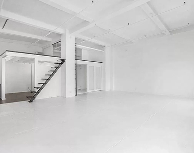 448 West 37th Street - Photo Thumbnail 7