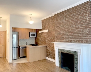 54 West 76th Street - Photo Thumbnail 1