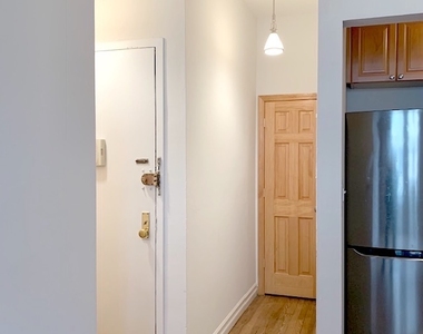 54 West 76th Street - Photo Thumbnail 2