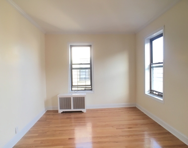 Bennett Avenue - Photo Thumbnail 4