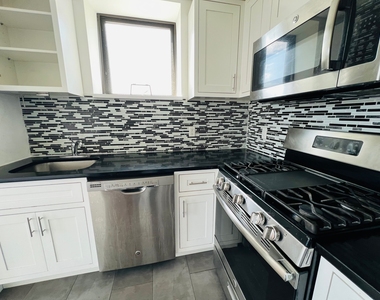 45 Hinckley Place - Photo Thumbnail 9