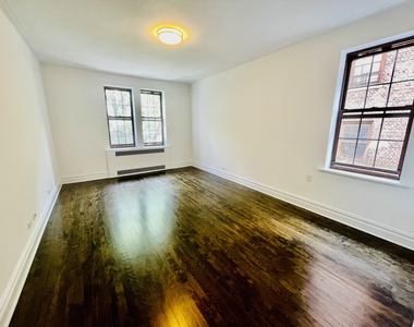 150 Remsen Street - Photo Thumbnail 3