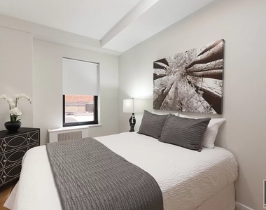 East 57th Street - Photo Thumbnail 1