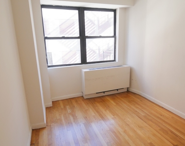 245 East 84th Street - Photo Thumbnail 10
