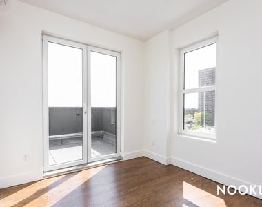 2288 Atlantic Avenue - Photo Thumbnail 9