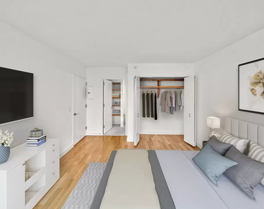 1113 York Avenue - Photo Thumbnail 6