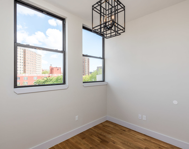 372 Kosciuszko Street - Photo Thumbnail 6
