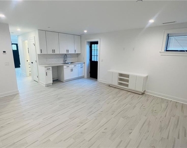 130 Park Avenue - Photo Thumbnail 5