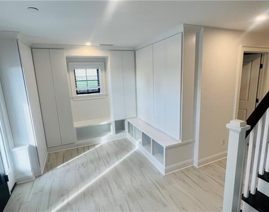 130 Park Avenue - Photo Thumbnail 1