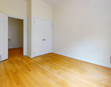 151 Mott Street - Photo Thumbnail 7