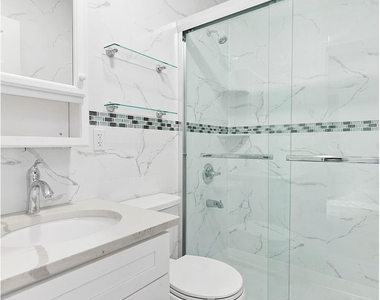 652 58th St - Photo Thumbnail 10
