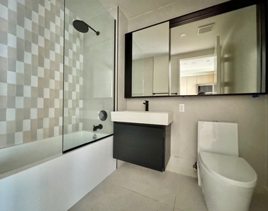 130 Hope Street - Photo Thumbnail 5