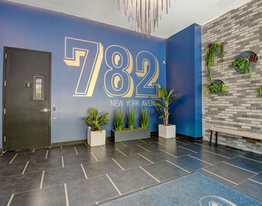 782 New York Avenue - Photo Thumbnail 6