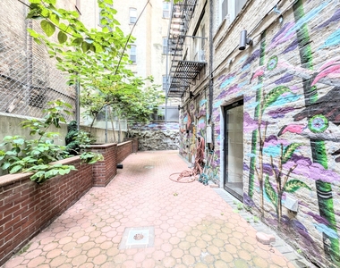 Pitt Street - Photo Thumbnail 7