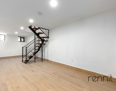 2039 Gates Avenue - Photo Thumbnail 5
