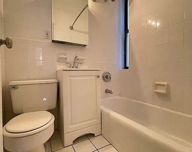 432 East 89th Street - Photo Thumbnail 4