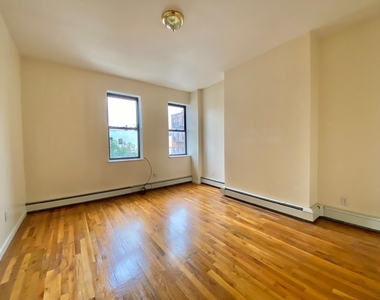 95 Seigel Street - Photo Thumbnail 6