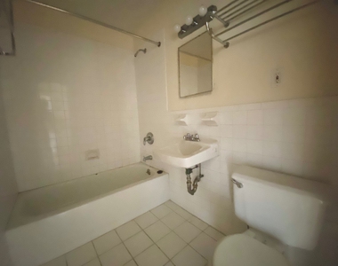 95 Seigel Street - Photo Thumbnail 5