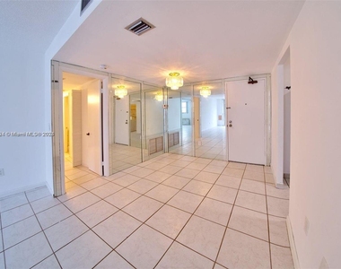 9273 Collins Ave - Photo Thumbnail 21