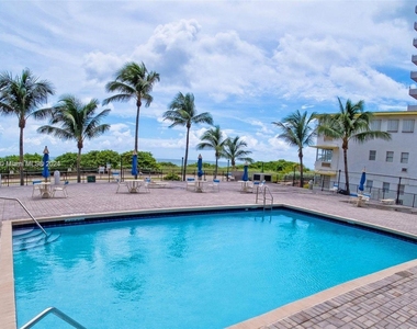 9273 Collins Ave - Photo Thumbnail 27
