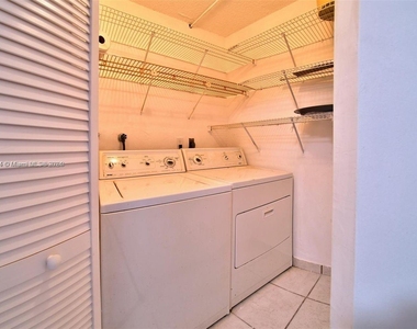9273 Collins Ave - Photo Thumbnail 18