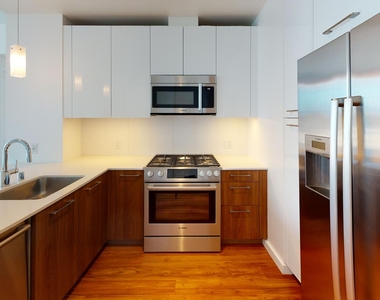 399 Fremont St - Photo Thumbnail 1