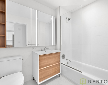 77 Commercial Street - Photo Thumbnail 9