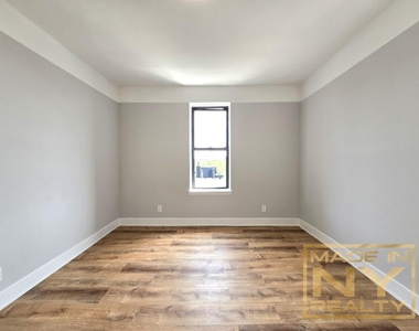 23-06 21st Street - Photo Thumbnail 7