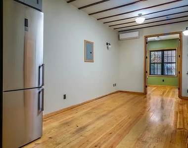 212 Starr Street - Photo Thumbnail 1