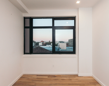 44 Kent Street - Photo Thumbnail 3