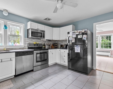 3 Allen Rd - Photo Thumbnail 3