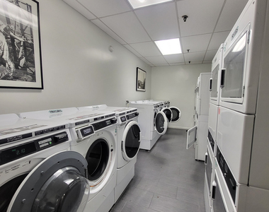 319 East 108th Street - Photo Thumbnail 4