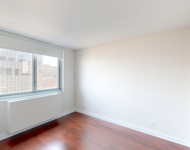 East 34th Street - Photo Thumbnail 2