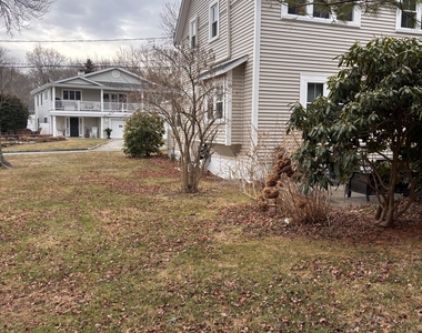 11 Uncas Road - Photo Thumbnail 10