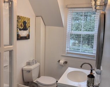 11 Uncas Road - Photo Thumbnail 24