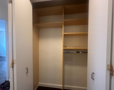 435 East 79th Street - Photo Thumbnail 5