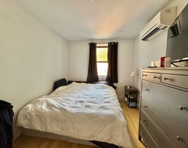 312 Devoe Street - Photo Thumbnail 3