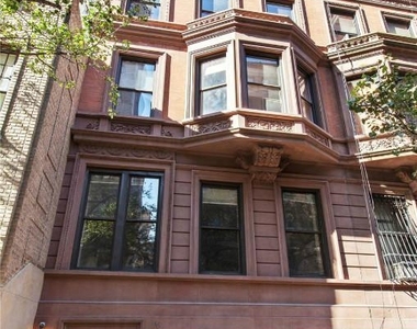 14 West 69th Street - Photo Thumbnail 5